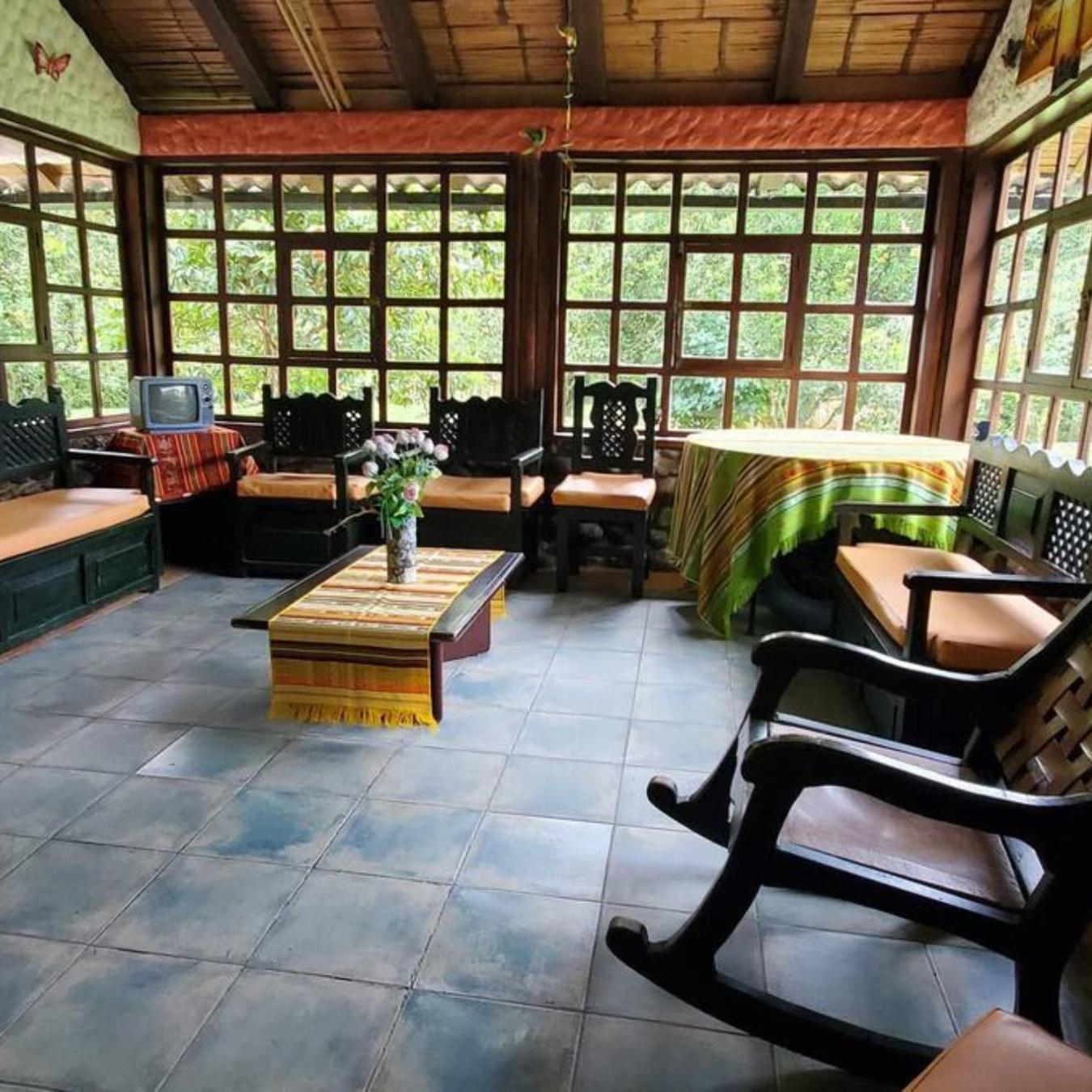 El Colibri Azul Villa กีโต ภายนอก รูปภาพ